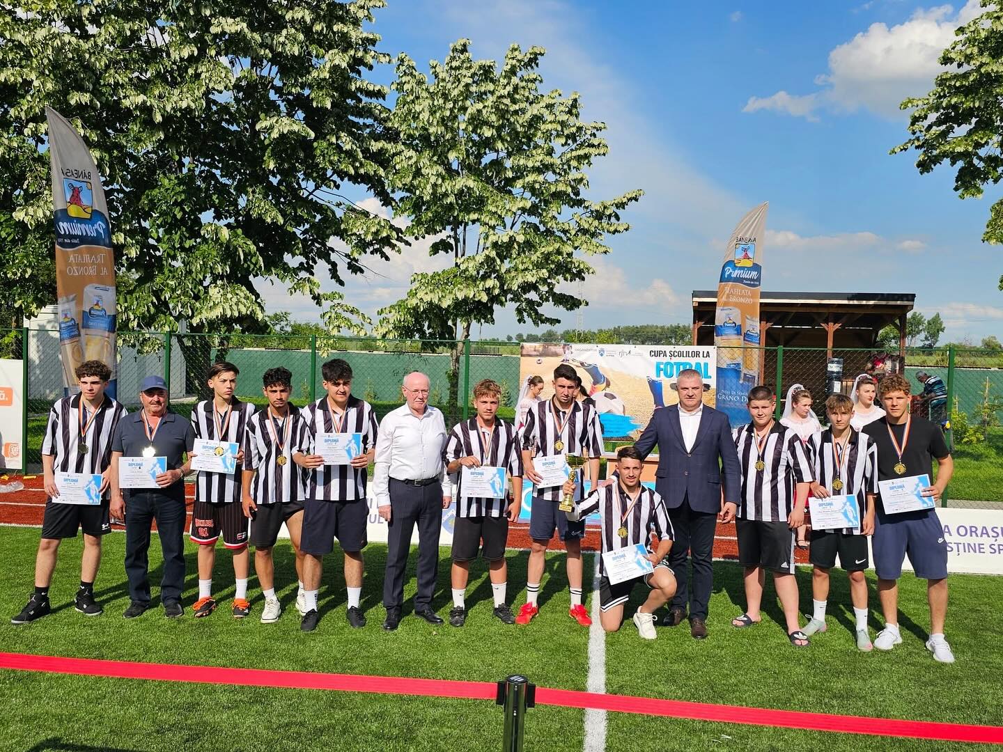 ECHIPA DE FOTBAL 2025